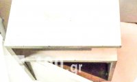 Κομοδινα του 1957 (δεξι και αριστερο)